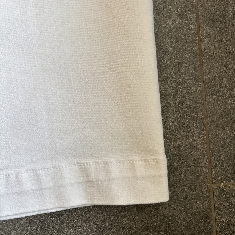 Talbots Size 10 White Denim Skirt 5 Pocket 3/4 Length Cotton Blend Front Slit - Picture 16 of 16
